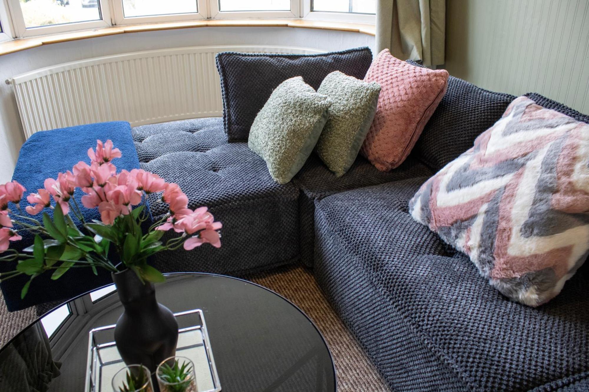 Holiday home Harvard House, Stylish 3 Bedroom House In Solihull 5 Mins To The Nec, Bhx ,jlr With Free Parking