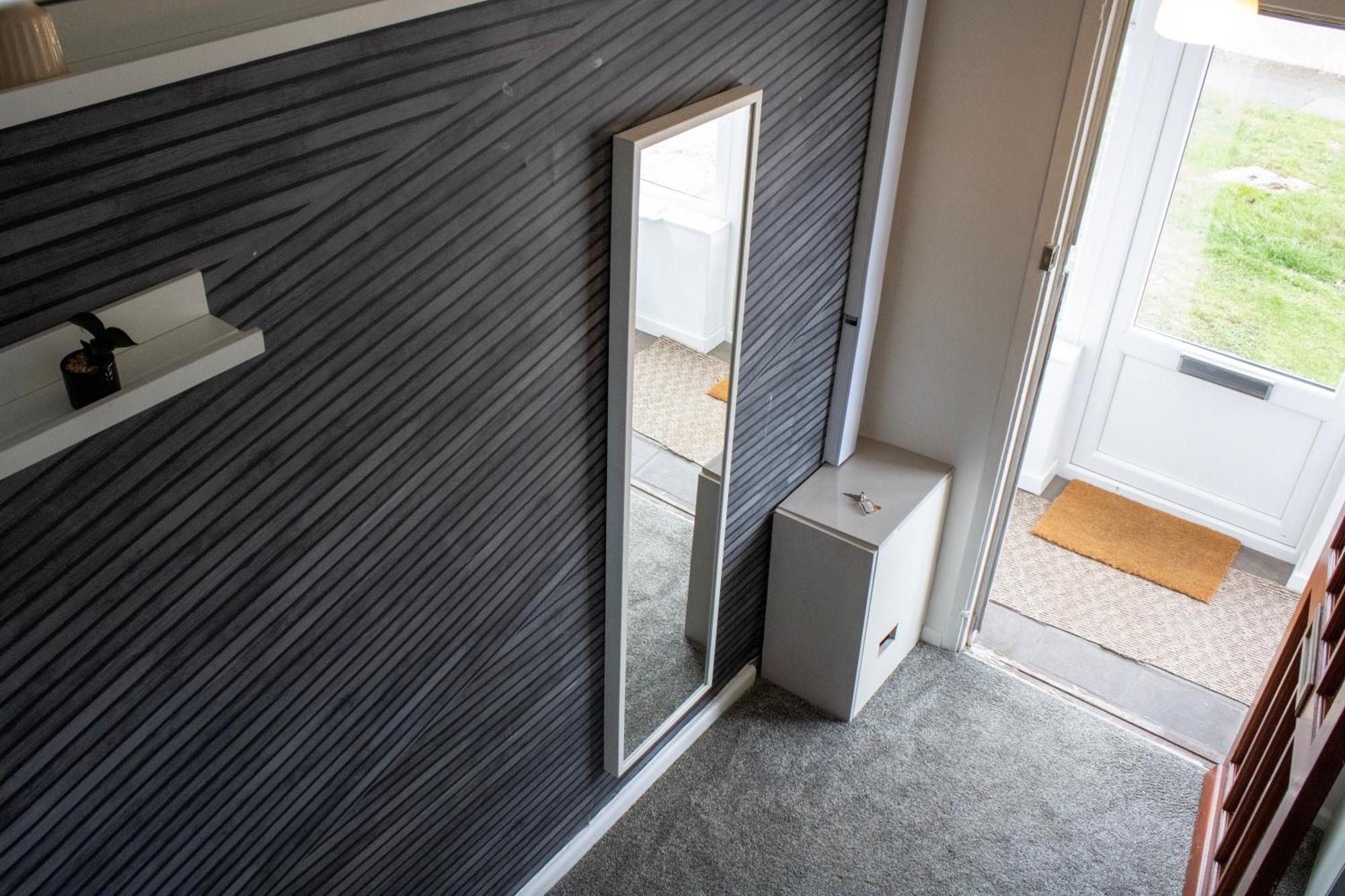 Holiday home Harvard House, Stylish 3 Bedroom House In Solihull 5 Mins To The Nec, Bhx ,jlr With Free Parking